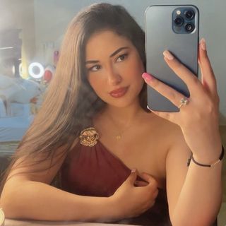 𝓘𝓵𝓱𝓪𝓶𝓮 👑🌹