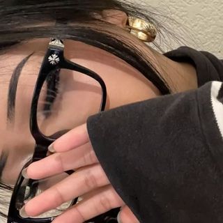 𝐌.