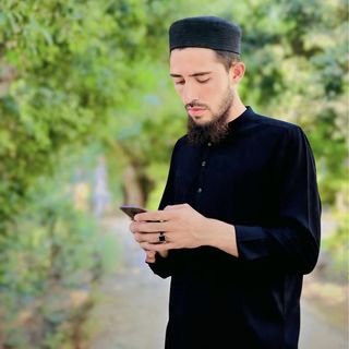 *ابۡــــــنِۨ شَــــــرِیۡف*