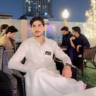 علی ملازئی⚜️
