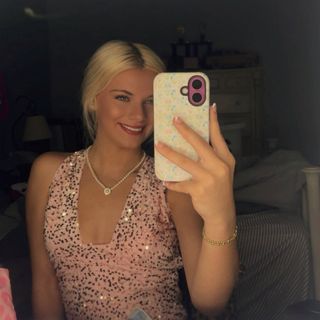 Bella Edwards🤍
