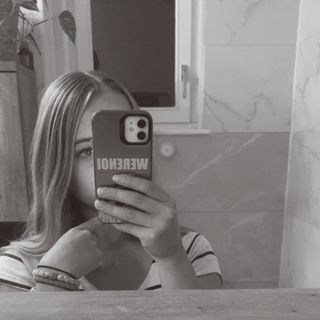 Lénaaa 🥥🌴