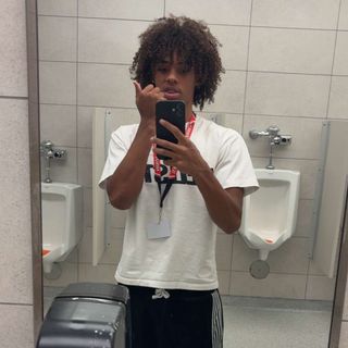 Rayvon