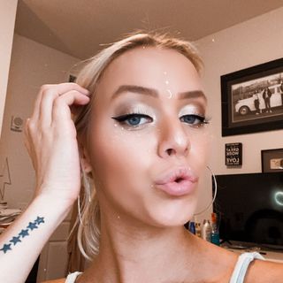 Sarah Burgett ♡