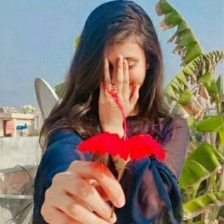 Sanam Khan