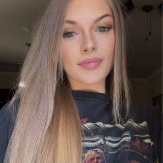 Katie D’Nae