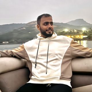 『 ROHIT MAKHIJA 』👑