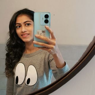 Mêé_Priyaa 💫💕