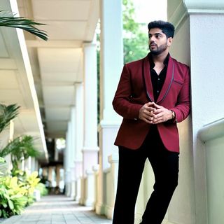 Amaan Furniturewala