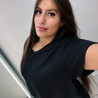 paola :)