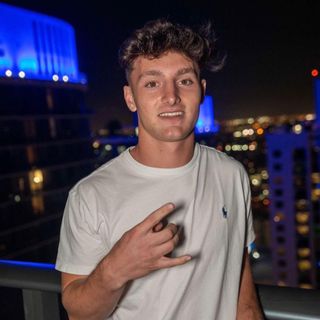 Logan Miller