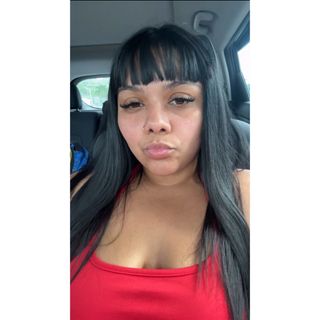 Selena 🩷👸🏻