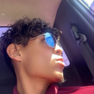 Daniel😴