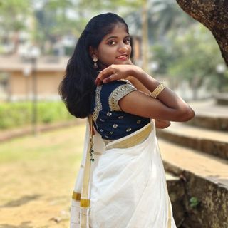 _yashashreee_10