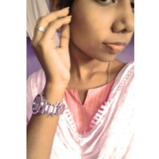 POOJA~♕ 🩷