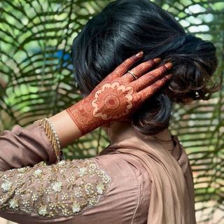 Priya_mehndi_art__