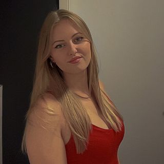 Sarah🖤