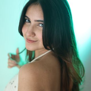 Sakshi♠️