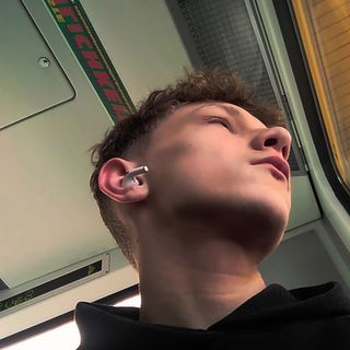 𝕷𝖔𝖚𝕿𝖍𝖊𝕾𝖆𝖛𝖆𝖌𝖊🇩🇪🙊