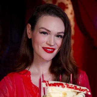 Janie DeVours