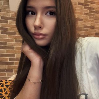 polina<3