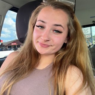 Emily Simonis