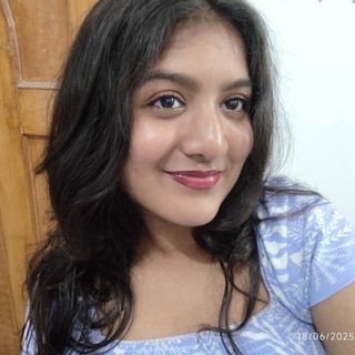 Chhavi🖤