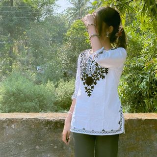 Himani 💫