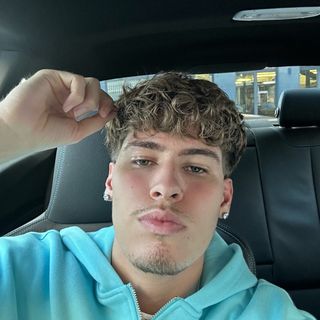 𝙞𝙩𝙨 𝙨𝙖𝙣𝙙𝙧𝙤👑