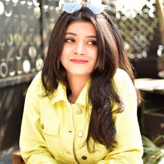Sakshi🍟