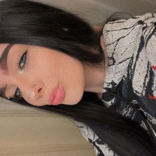 ky💋💋