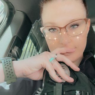 M 💙🚔🖤