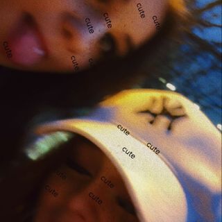 𝒍𝒊𝒍𝒍𝒚𝒇𝒐𝒘𝒍𝒆𝒓