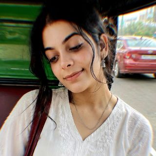 Khushi..🥂