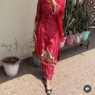 Nidhi