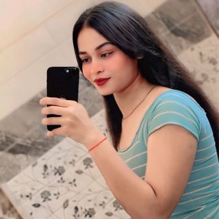 BHANU🫀🦢