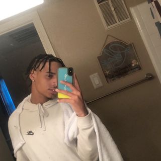 T R E 🧟‍♂️