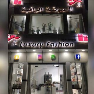 Luxury Fashion 🛍️🛍️