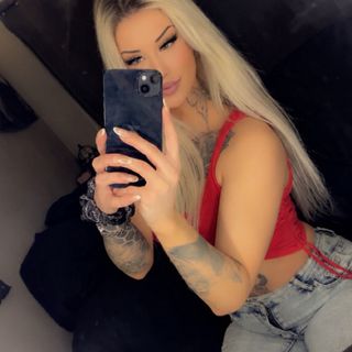 Nikki 🖤