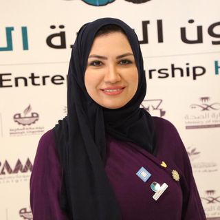خديجة عباس  🇸🇦