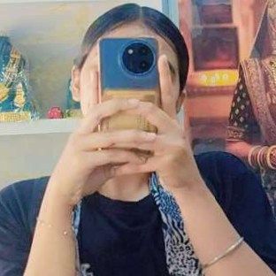 {♡Mnn Kaur♡}