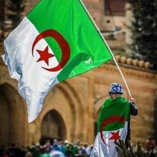 Saha LES ZHOMMES 🫡🇩🇿