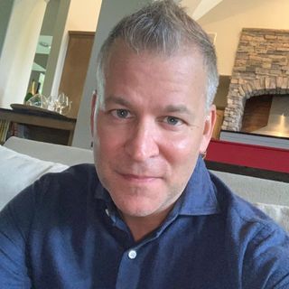 Shawn Thomas