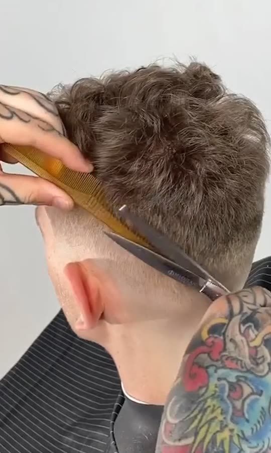 This Barber Has Insane Scissor Skills ✂️