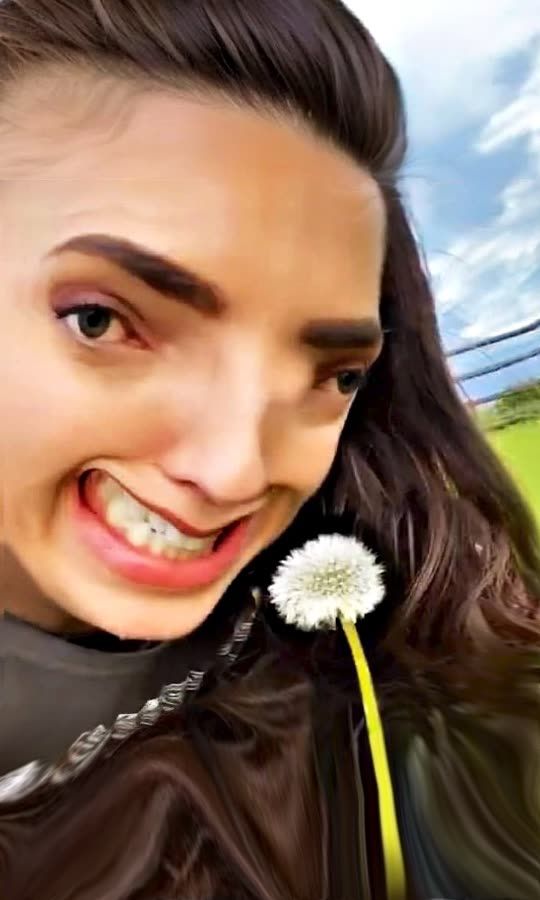 Laugh = Lose
