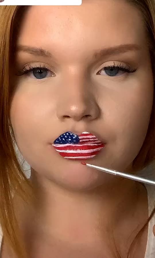 Flags As Lipstick: USA 🇺🇸