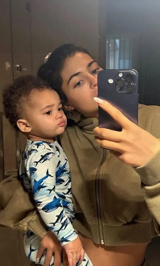 Why Kylie Is The 'Best' Celeb Mom 🥺
