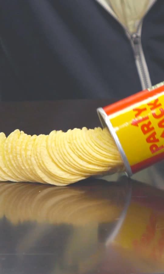 US vs UK Pringles Chips