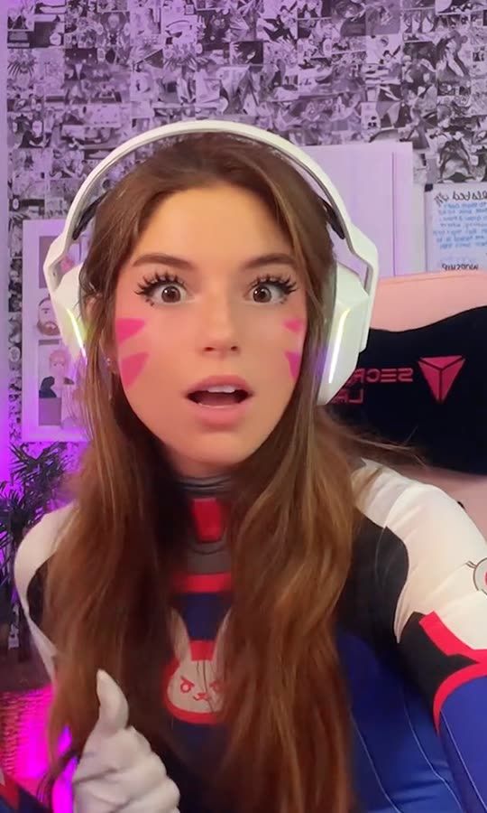 She shouldn't be playing D.Va...🤣