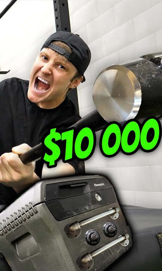 Breaking Into $10,000 of Lost Airport Luggage!